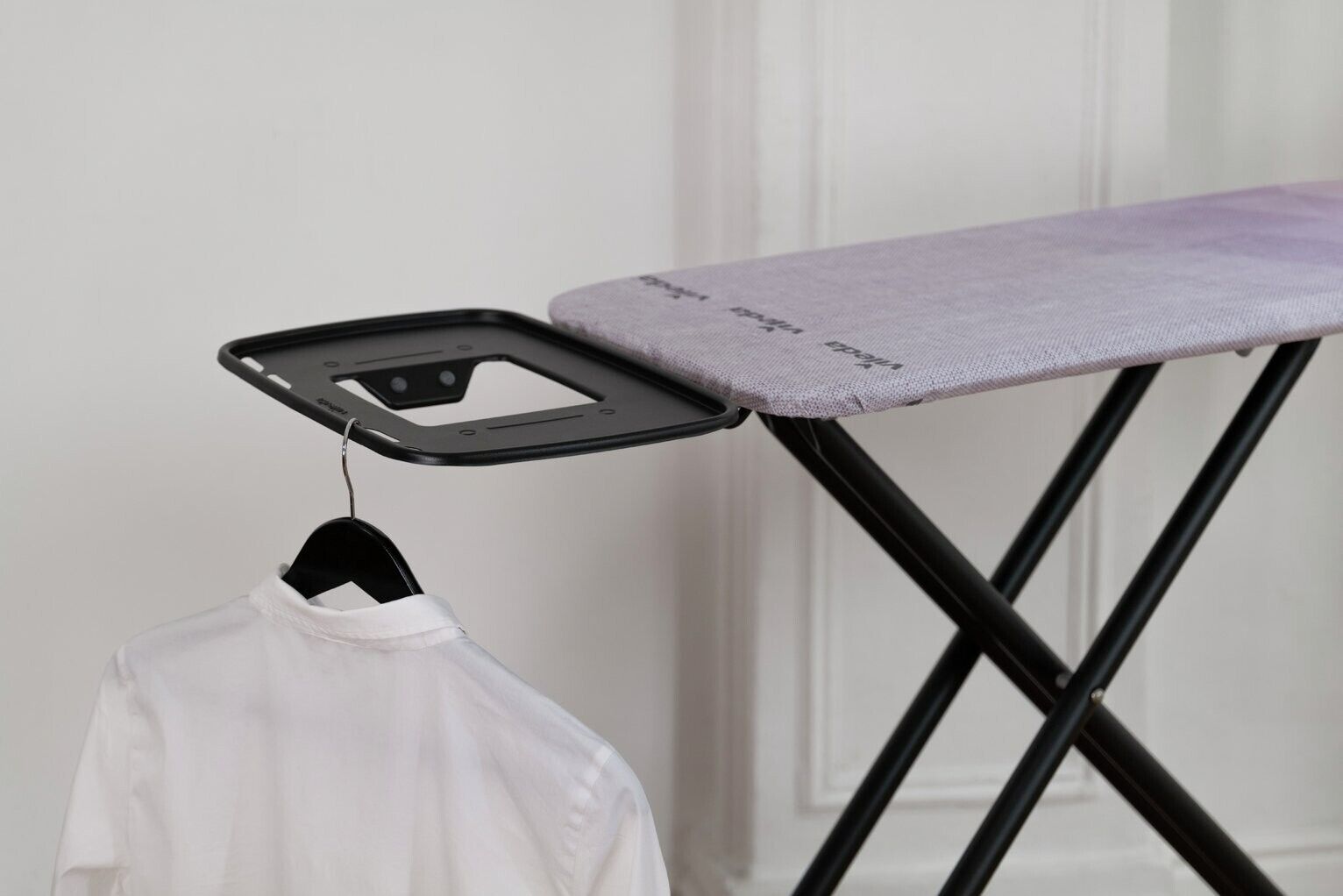 Vileda 120x38cm Diamond Ironing Board