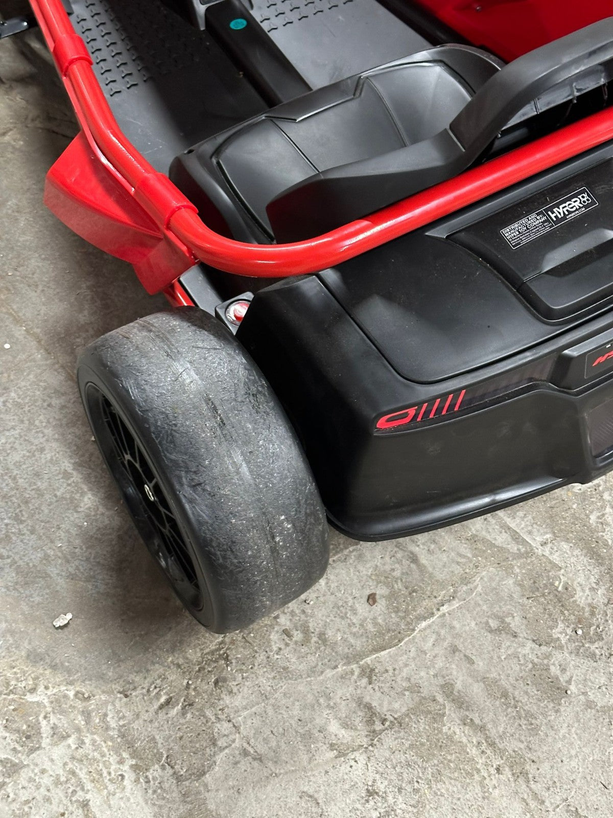 Hyper Drift Go Kart 24V Electric Ride On - Red ( B Grade )