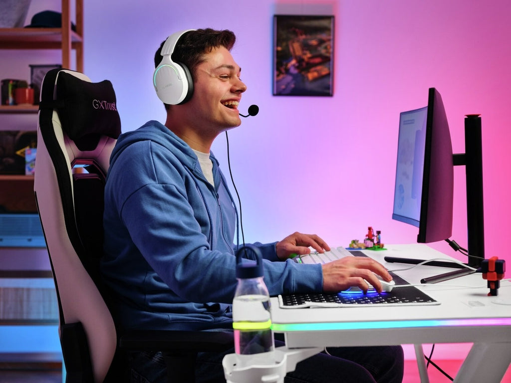 Trust GXT709 Luminus RGB Gaming Desk - White