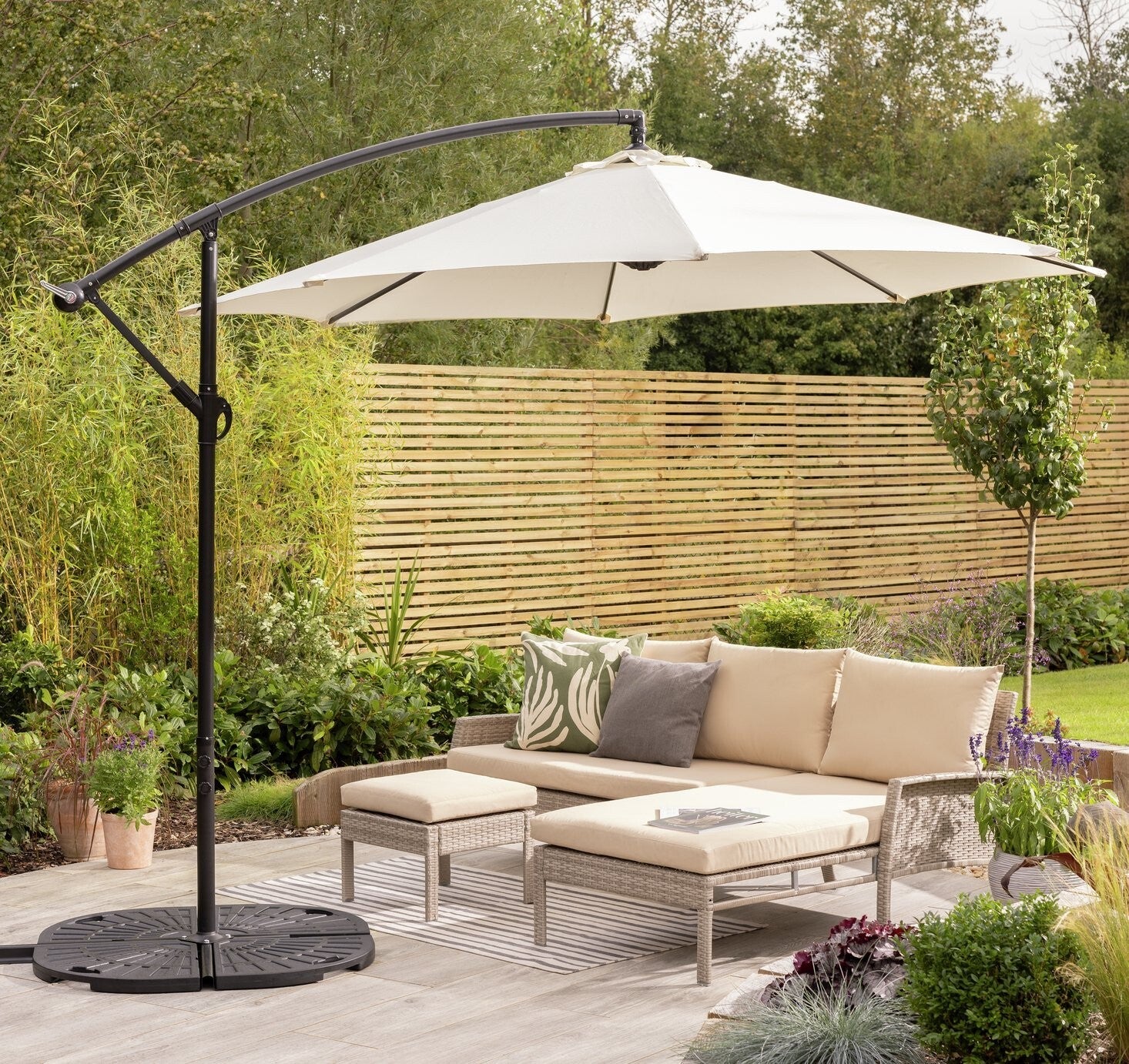 3m Overhanging Garden Parasol - Cream (B Grade 14201)
