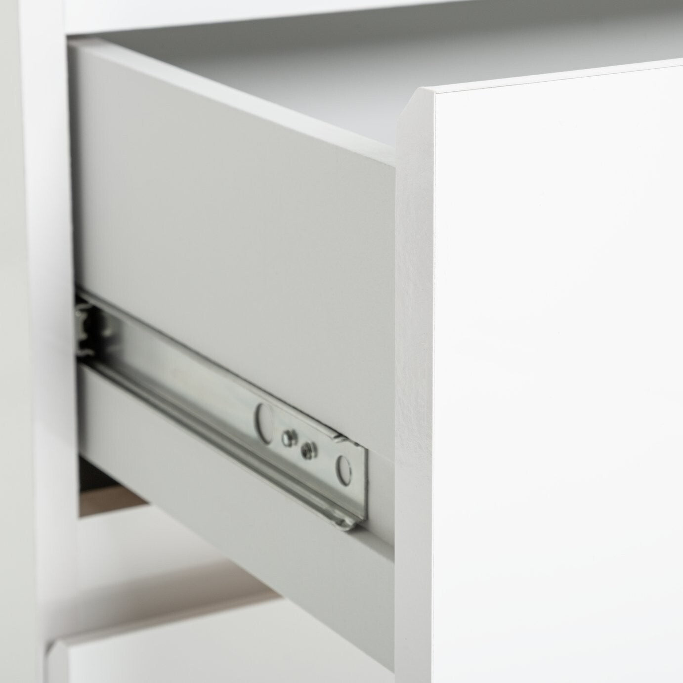 Home Jenson 5 Drawer Chest - Matte White