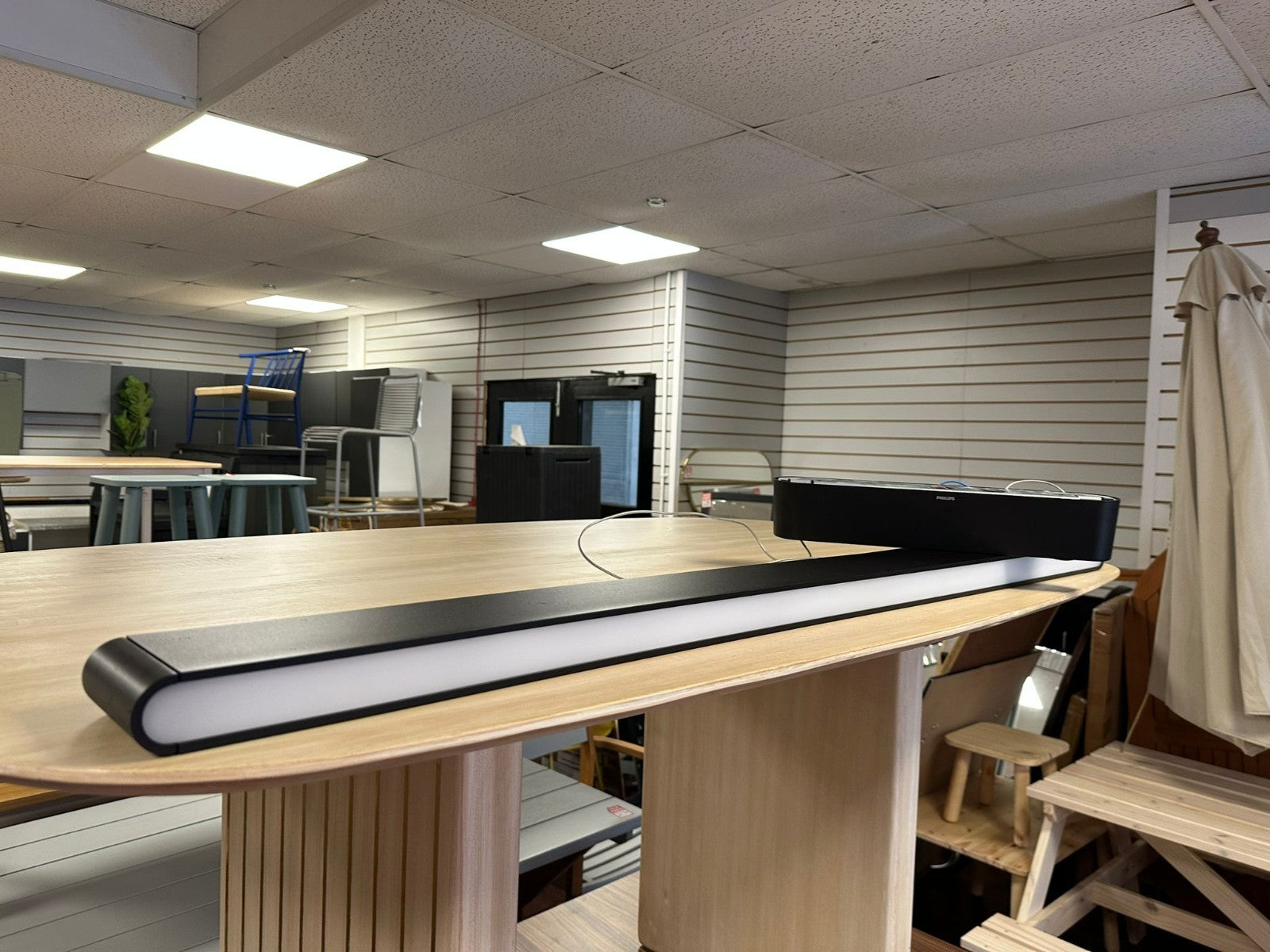 Philips Hue Hue White and colour ambience Ensis pendant light (S)