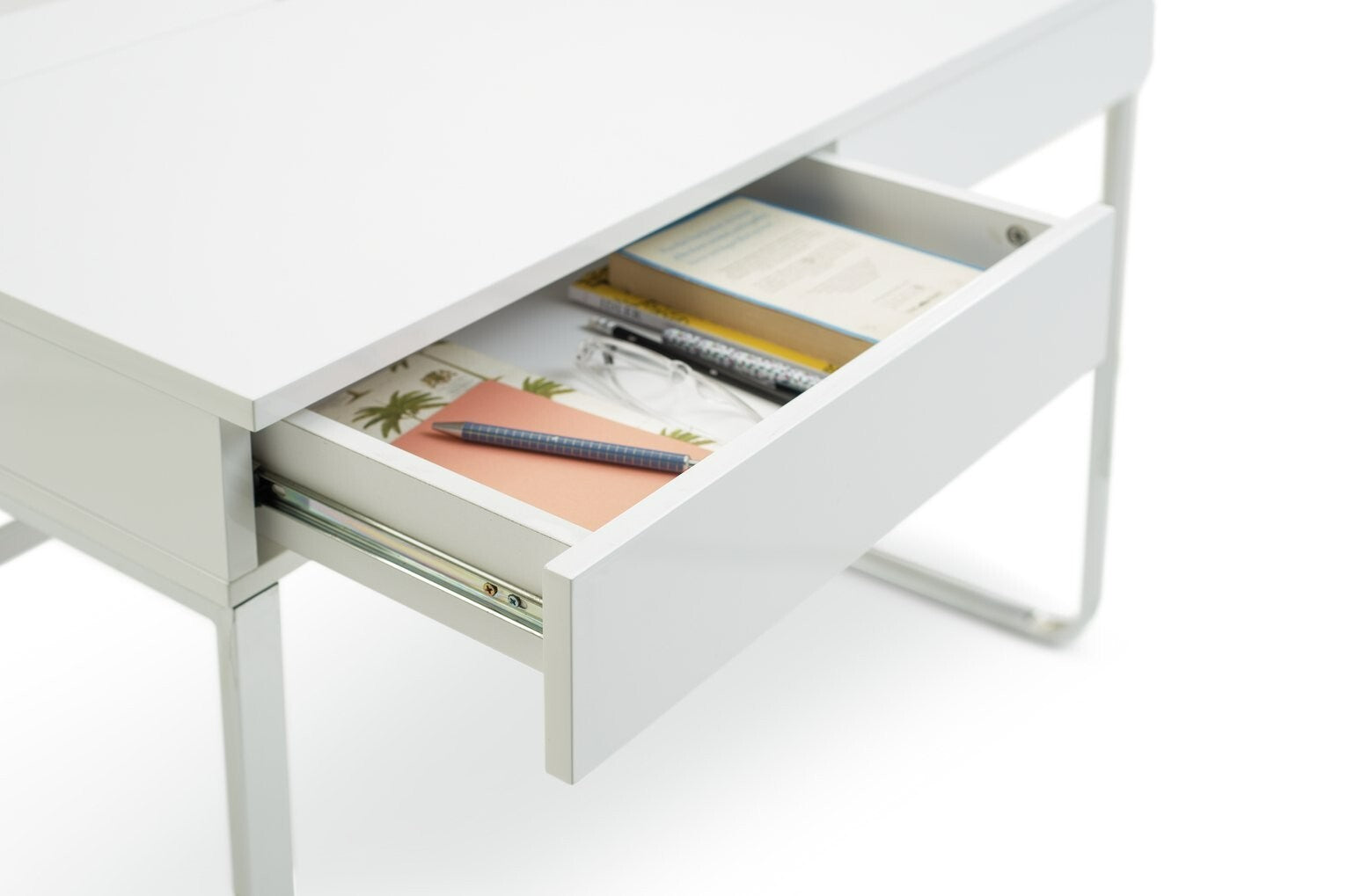 Habitat Sammy 2 Drawer Desk - White Gloss