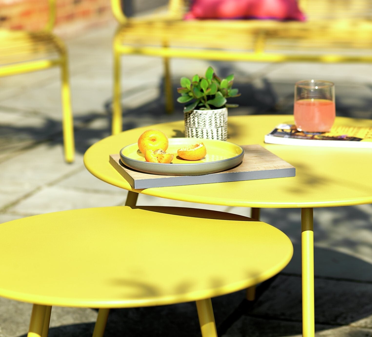 Ipanema Round Set Of Table - Yellow