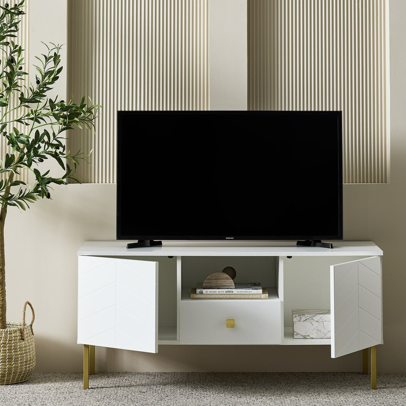 Home Kyler 2 Door 1 Drawer TV Unit - White