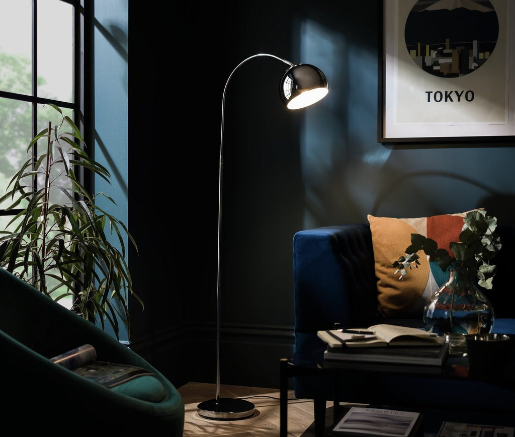 Curva Floor Lamp - Chrome