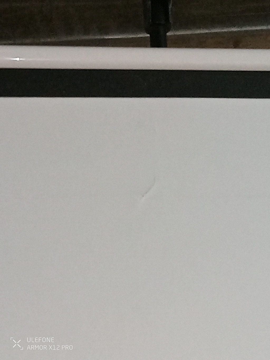 Acer 82 Inch Tripod Projection Screen ( B Grade 55818 )