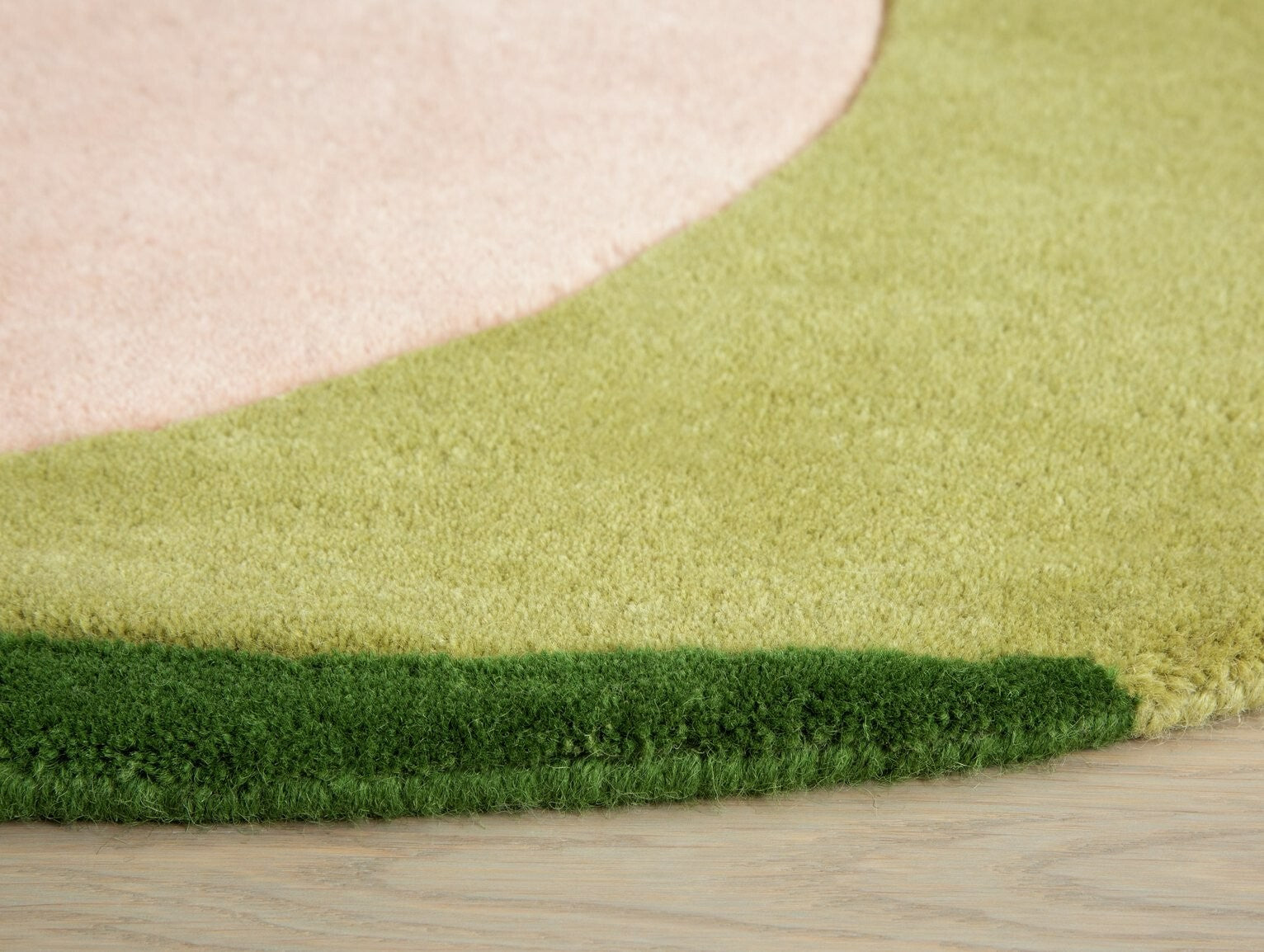 Geometric Round Wool Cut Pile Rug - 120cm