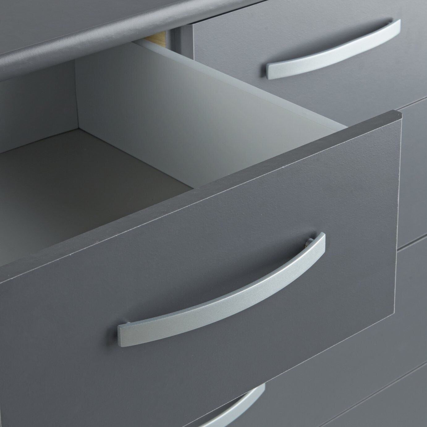 Hallingford Grey 5+2 Drawer Chest