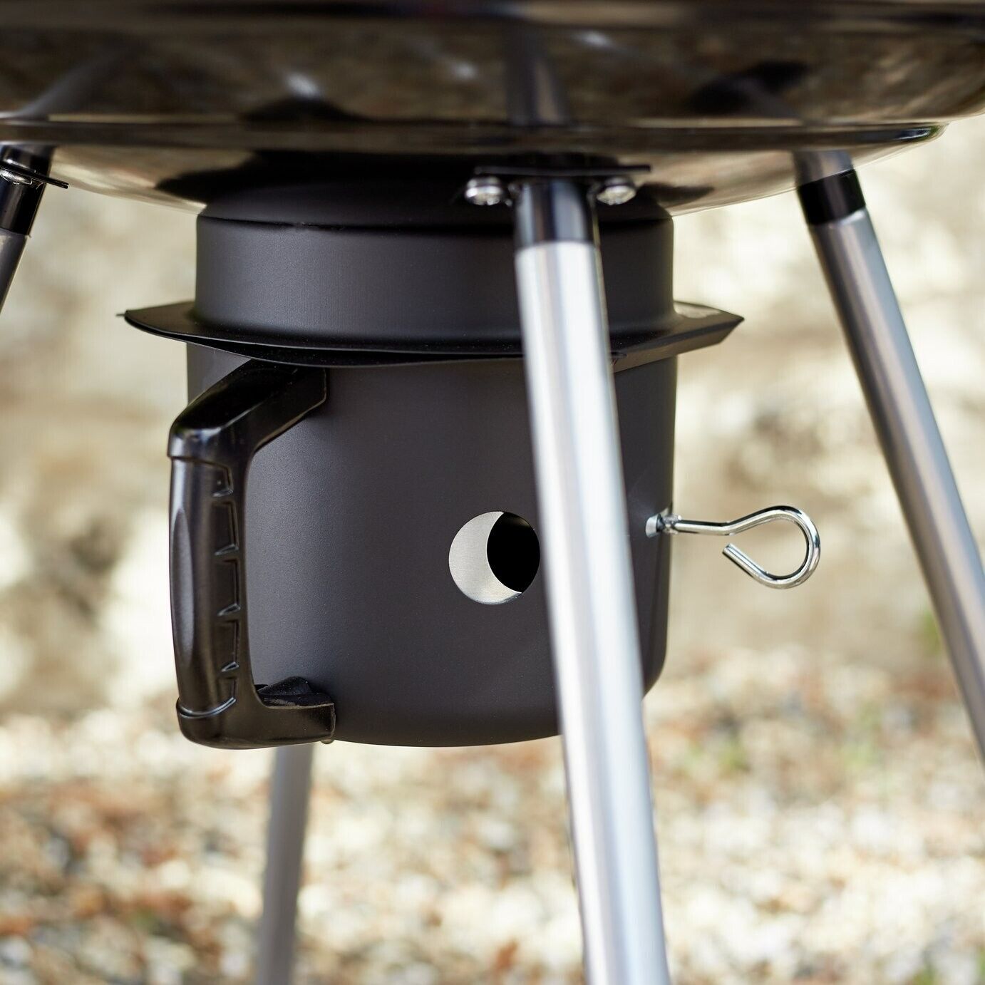 Kettle Charcoal BBQ