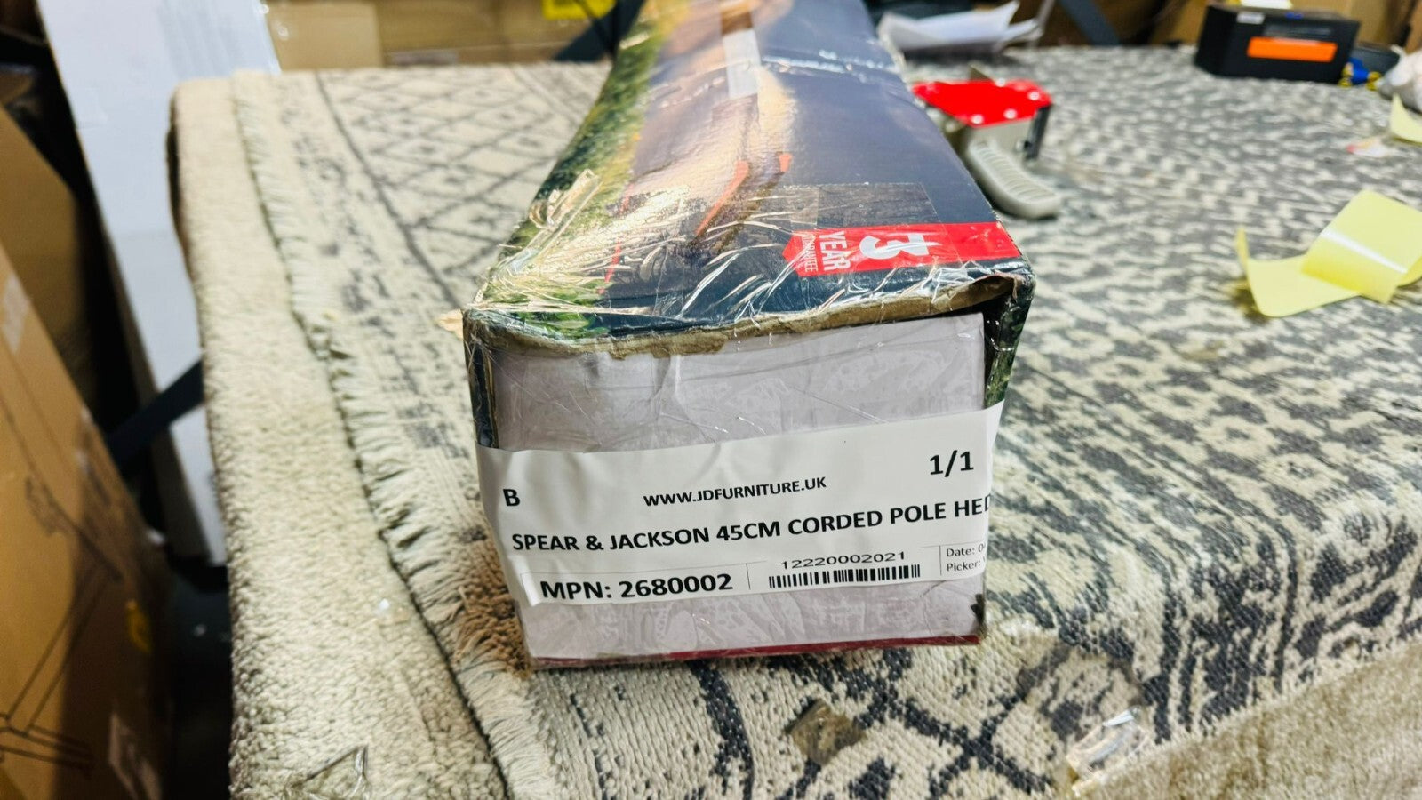 Spear & Jackson 45cm Corded Pole Hedge Trimmer - 550W ( Pre-Used )