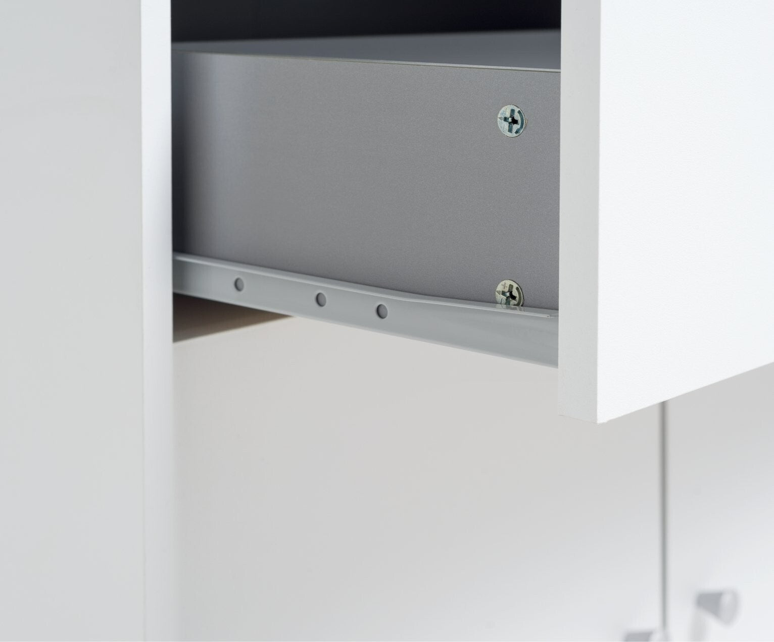 Maine 2 Door 1 Drawer Sideboard - White