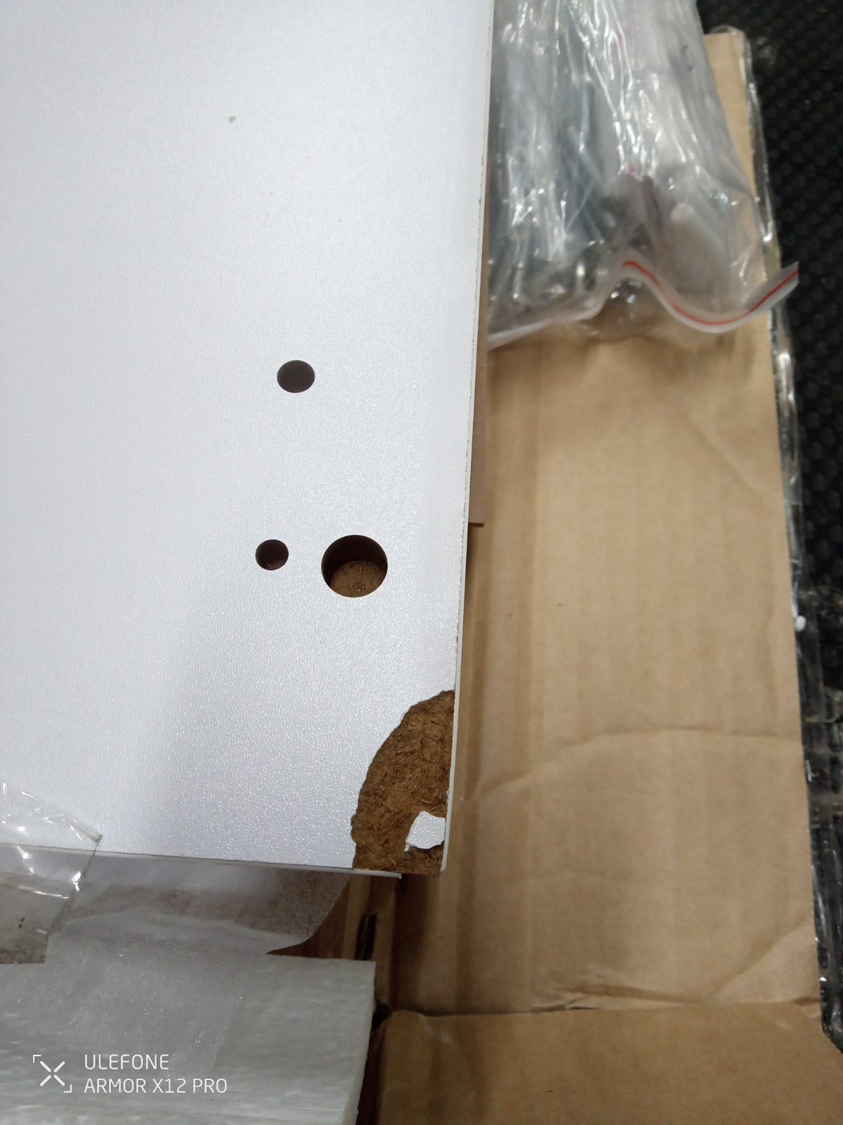 Prime Mirrored Narrow Tallboy - White ( B Grade )