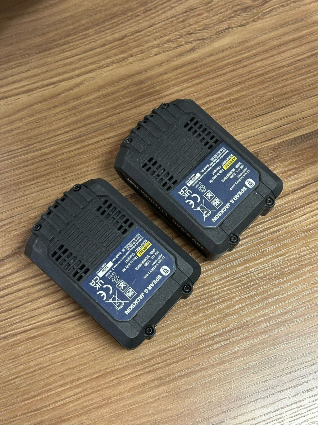 Spear & Jackson Charger and 2 Battery