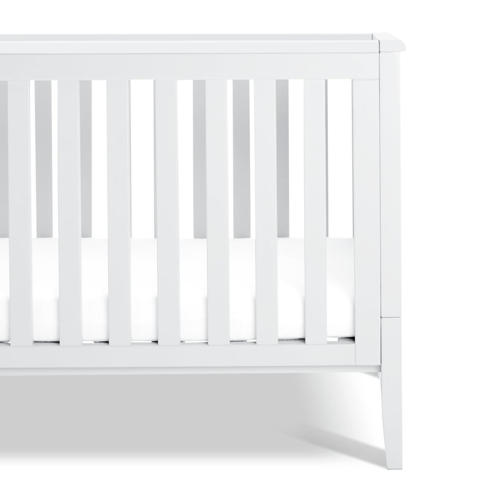 Cuggl Canterbury Nursery Cot Bed - White | Convertible cot bed
