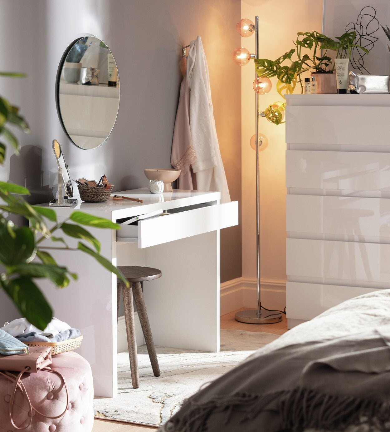 Habitat Jenson Dressing Table Desk - White Gloss ( B Grade 33812 )