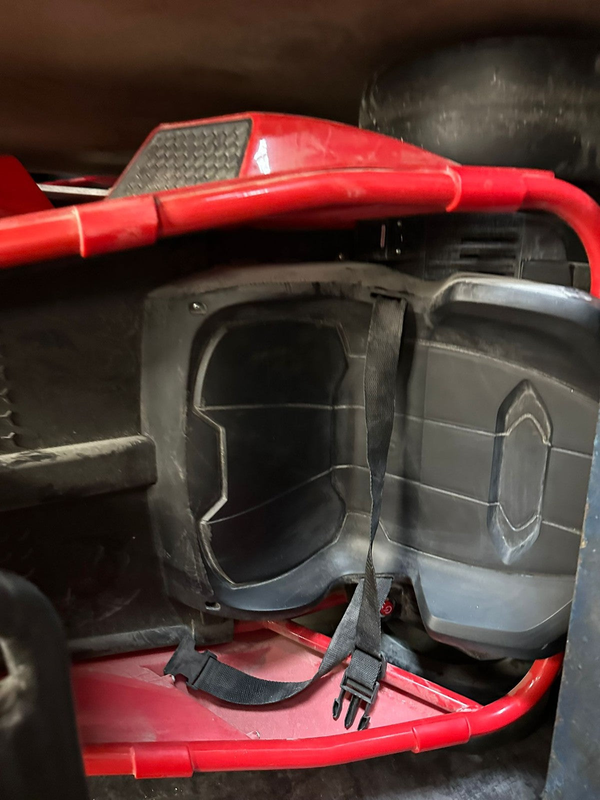 Hyper Drift Go Kart 24V Electric Ride On - Red ( B Grade )