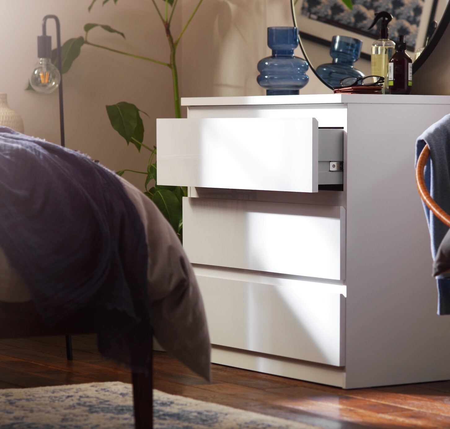 Habitat Jenson Gloss 3 Drawer Chest - White ( B Grade 31382 )