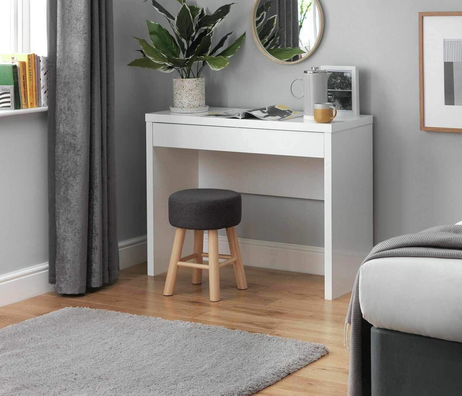 Habitat Jenson Dressing Table Desk - White Gloss