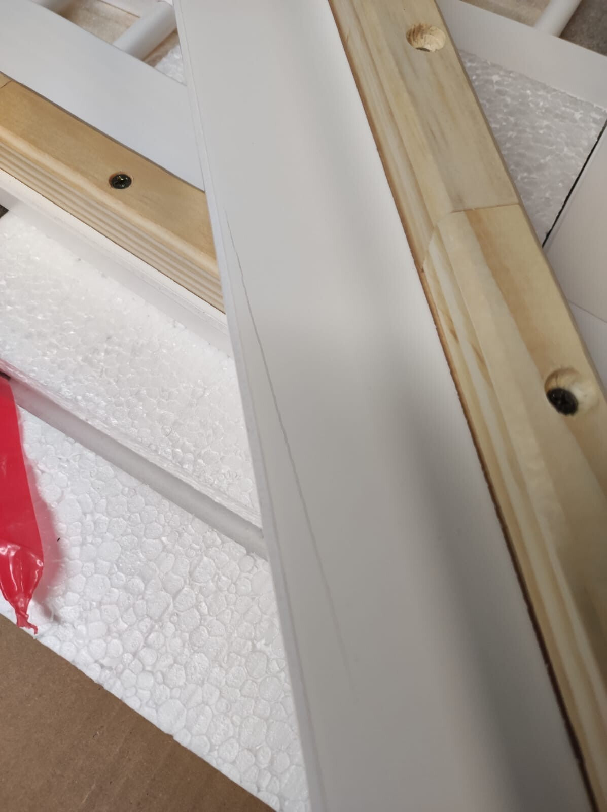 Jesse White Toddler Bed Frame ( B Grade )