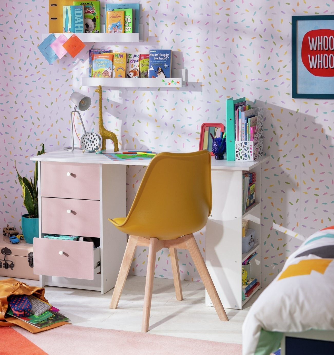 Kids Malibu 3 Drawers Desk - Pink & White