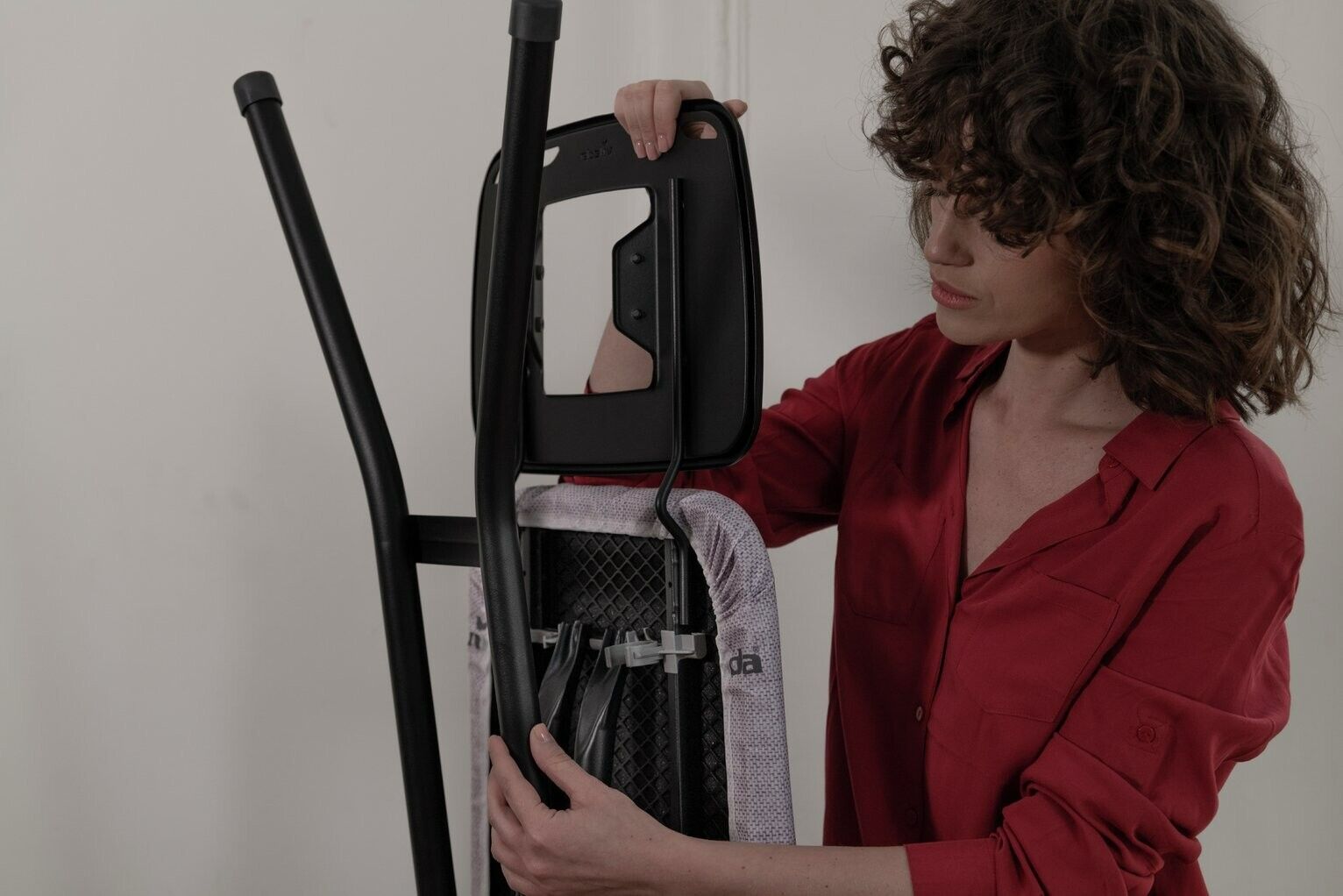 Vileda 120x38cm Diamond Ironing Board