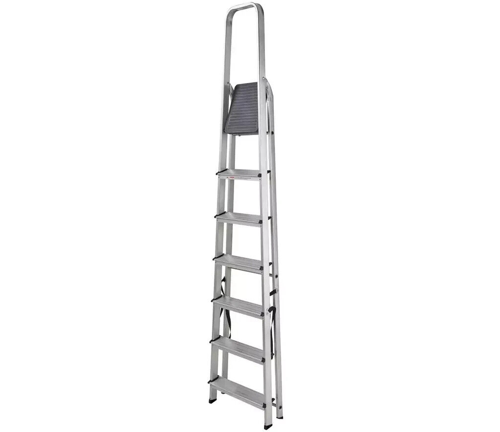 Werner 7 Tread High Handrail Step Ladder