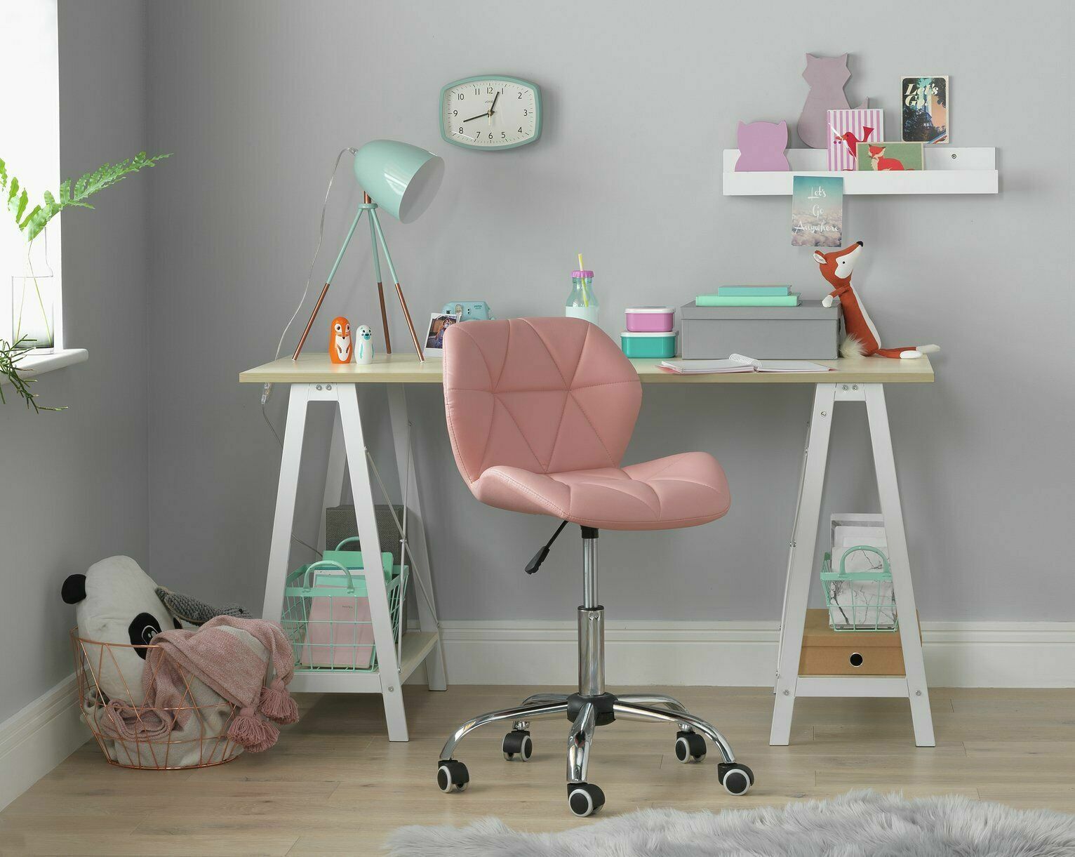 Boutique Faux Leather Office Chair - Pink | Adjustable Desk Chair Home Office