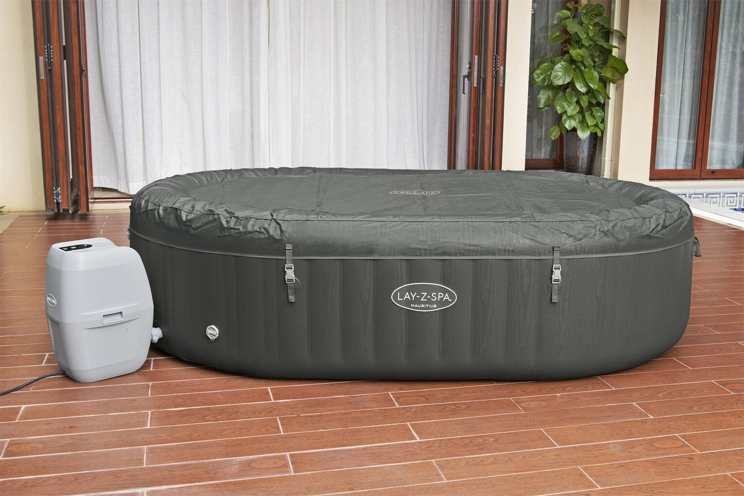 Lay-Z-Spa Mauritius 7 Person AirJet Hot Tub